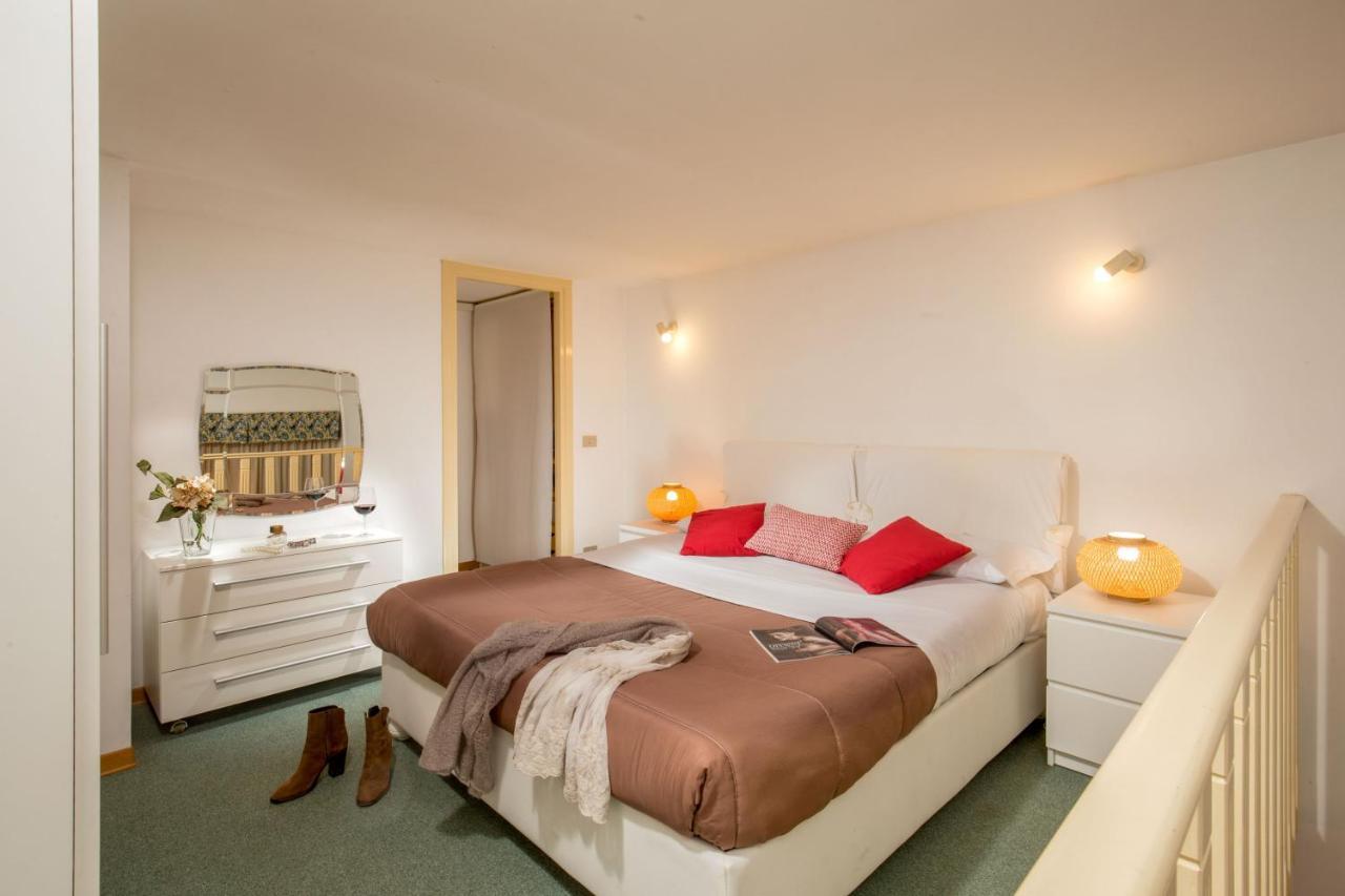 Navona White Apartment ローマ エクステリア 写真